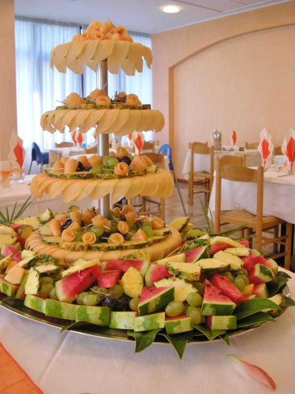 צ'סנטיקו Hotel Costaverde מראה חיצוני תמונה