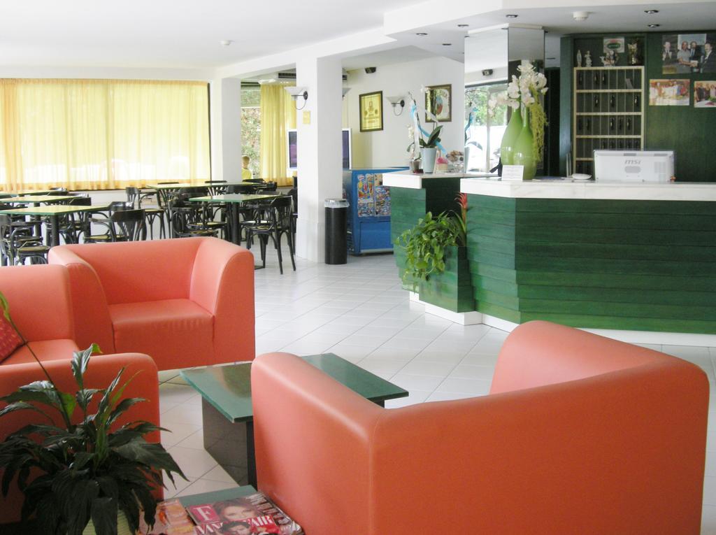 צ'סנטיקו Hotel Costaverde מראה חיצוני תמונה