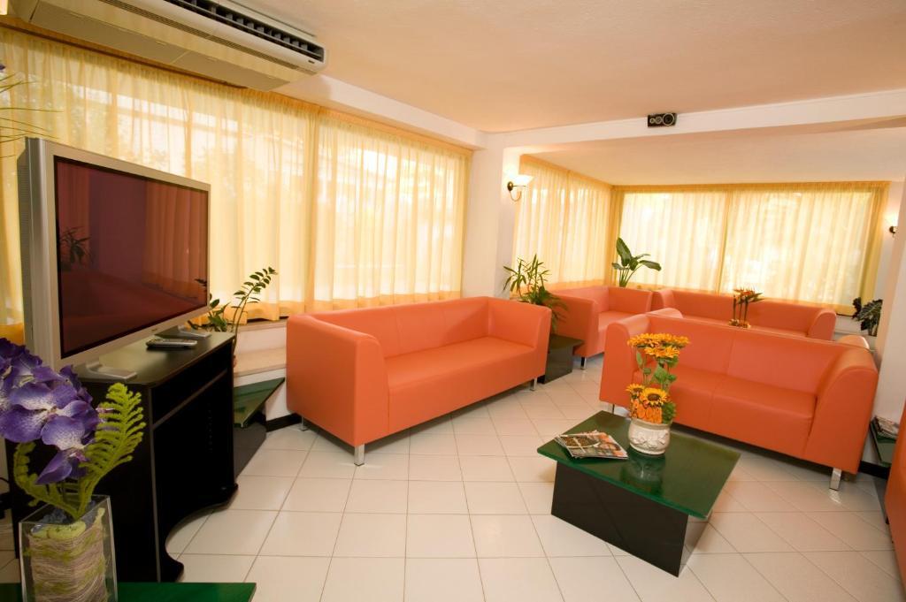 צ'סנטיקו Hotel Costaverde מראה חיצוני תמונה