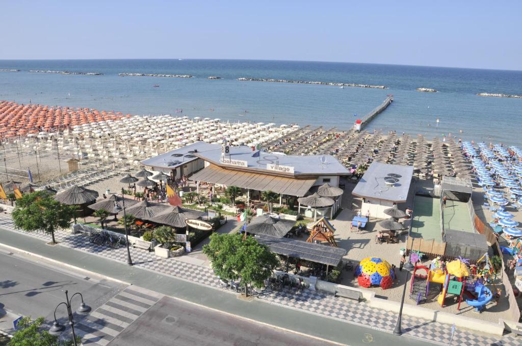 צ'סנטיקו Hotel Costaverde מראה חיצוני תמונה